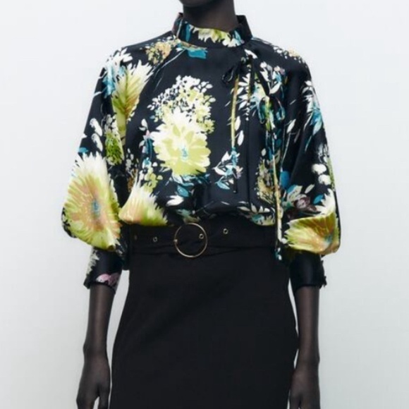 Zara Black Floral Printed Gathered Long Sleeve Blouse Size M - Picture 1 of 9
